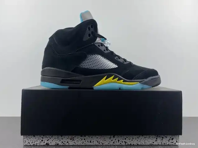 Aqua Jordan DD0587-047 5 Air 0429